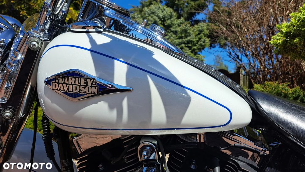 Harley-Davidson Softail Heritage Classic - 11