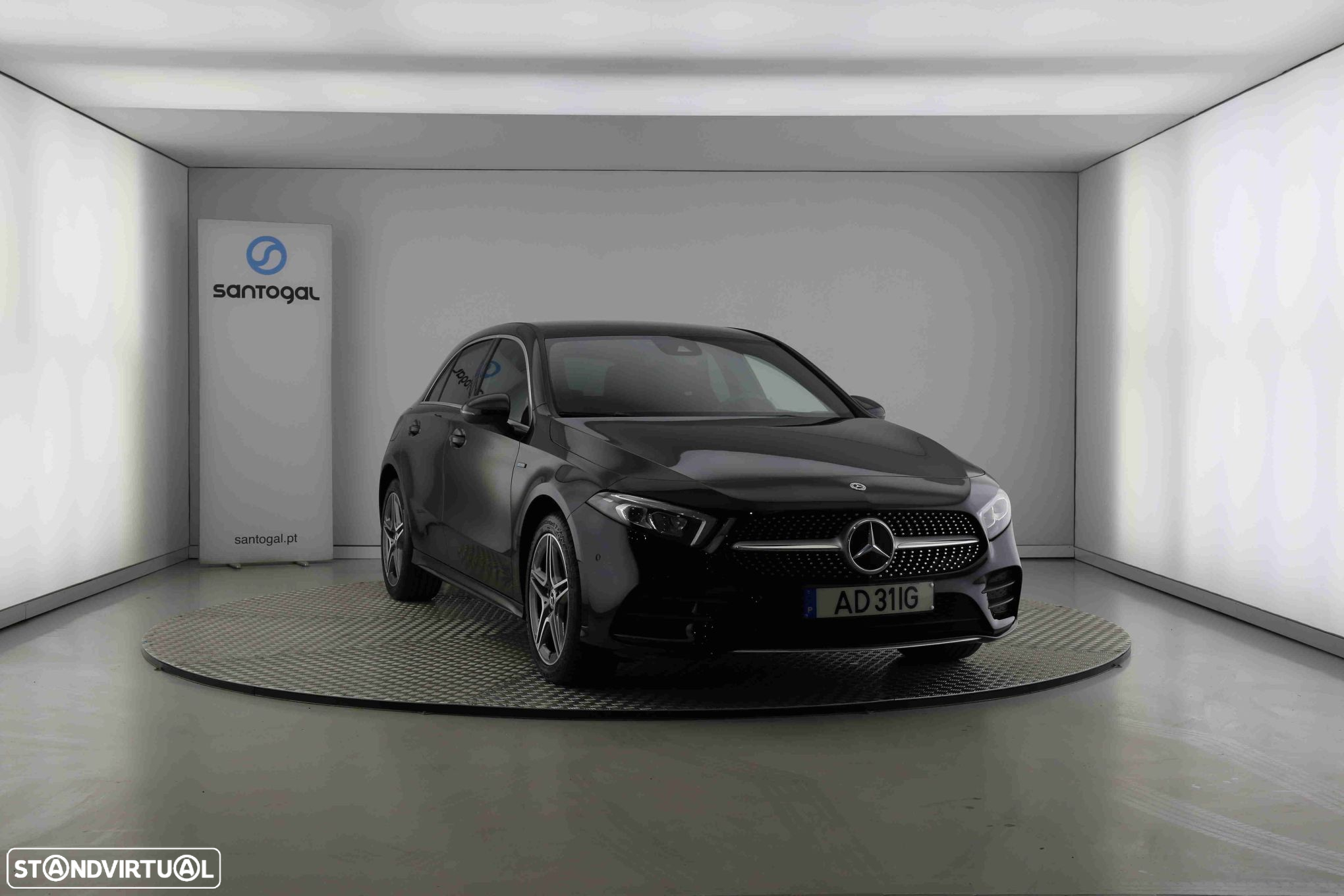 Mercedes-Benz A 250 e AMG Line - 2