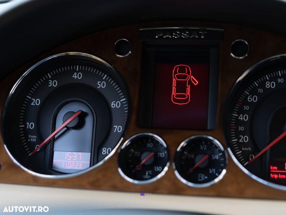 Volkswagen Passat 2.0 TDI Individual - 19