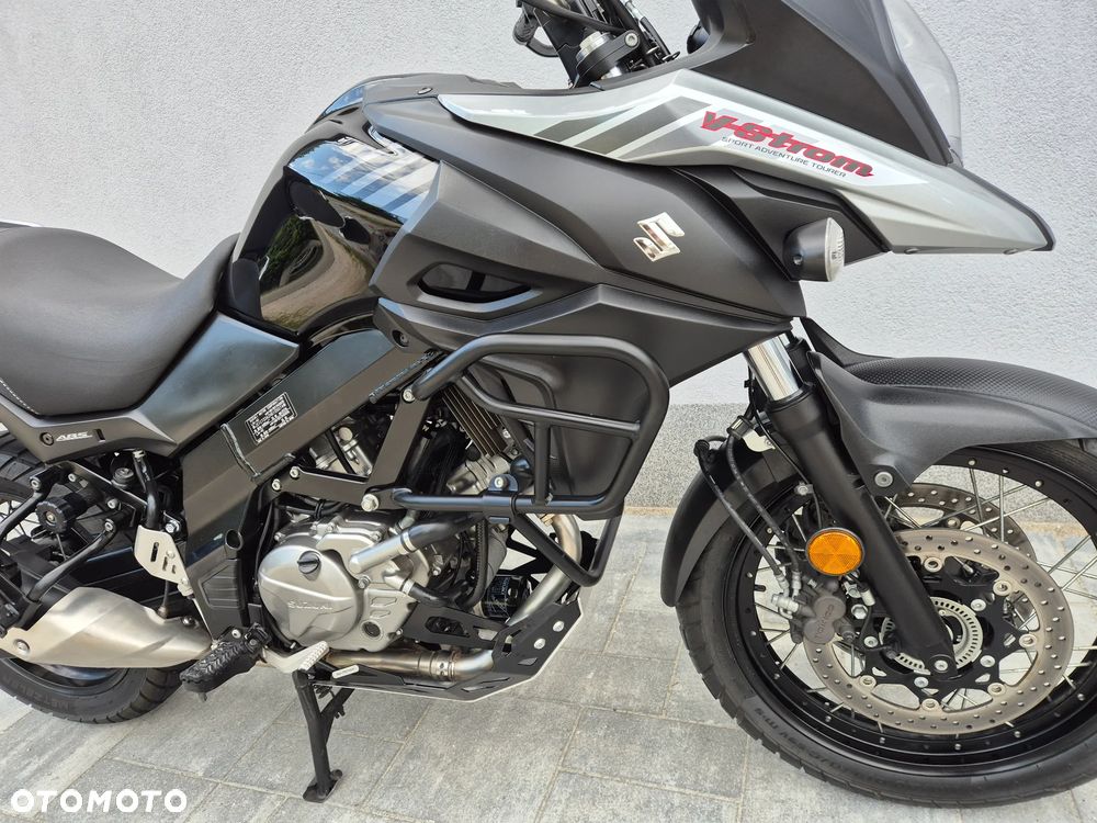 Suzuki V-STROM - 12