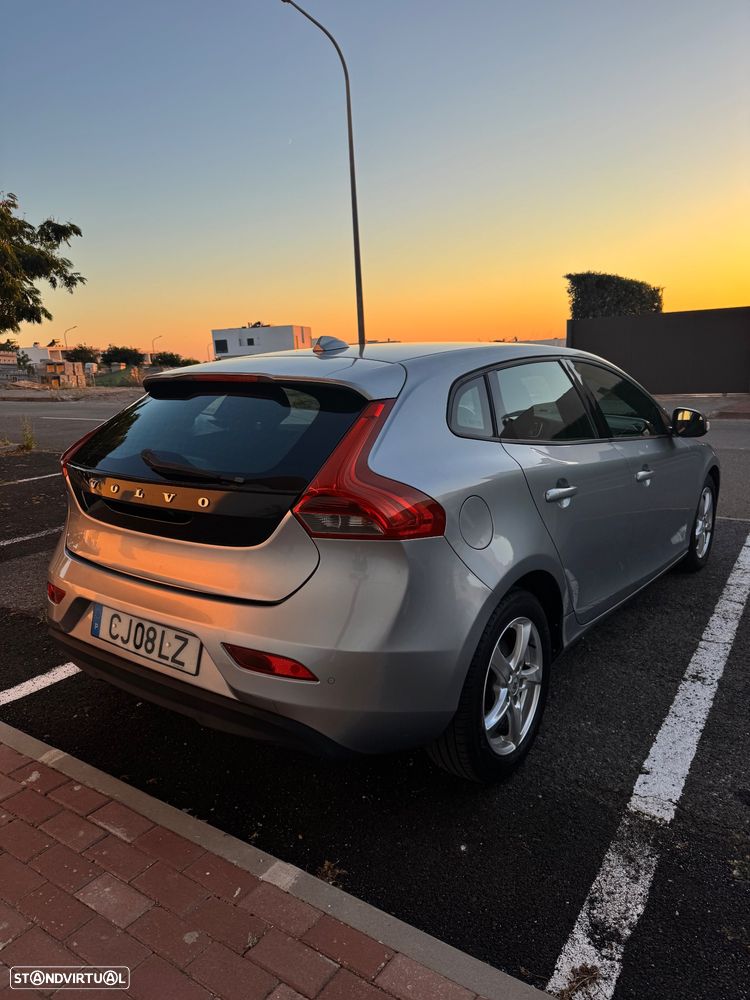 Volvo V40 1.6 D2 Eco Kinetic - 6