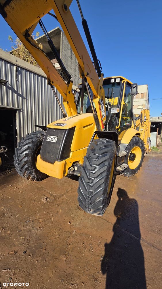 JCB 4 CX PRO - 3