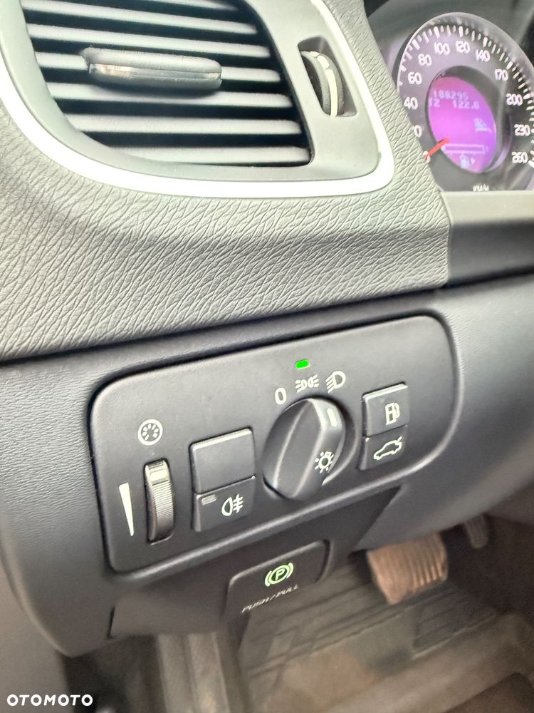 Volvo S60 D3 Geartronic Momentum - 30