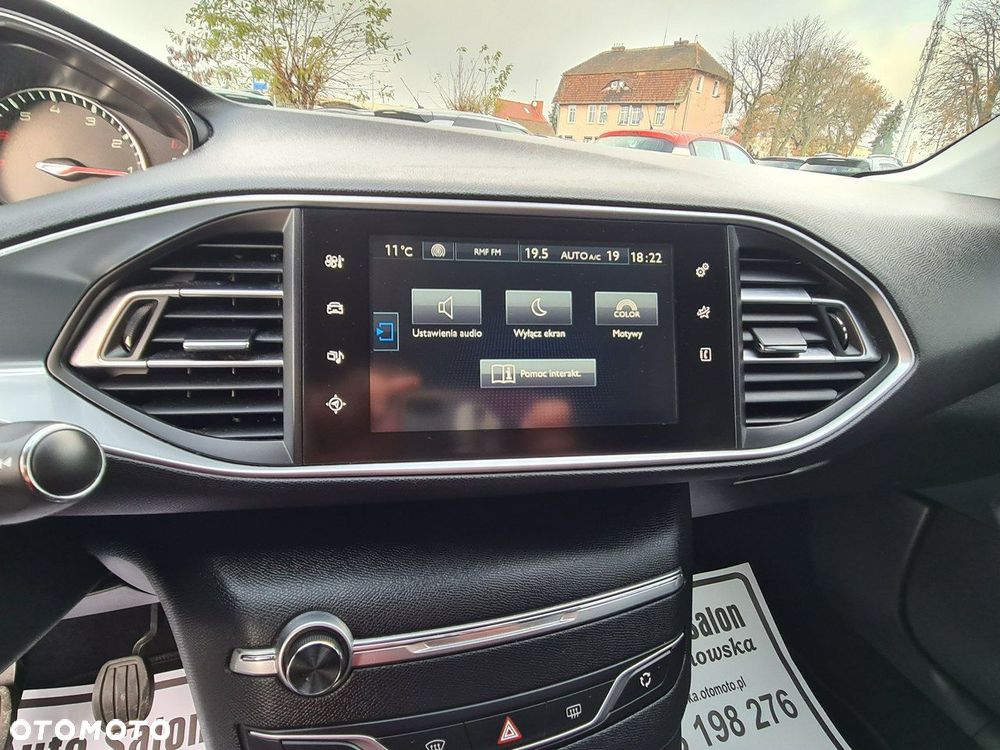 Peugeot 308 1.2 PureTech Allure S&S - 16