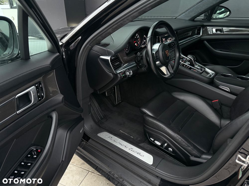 Porsche Panamera Turbo - 3