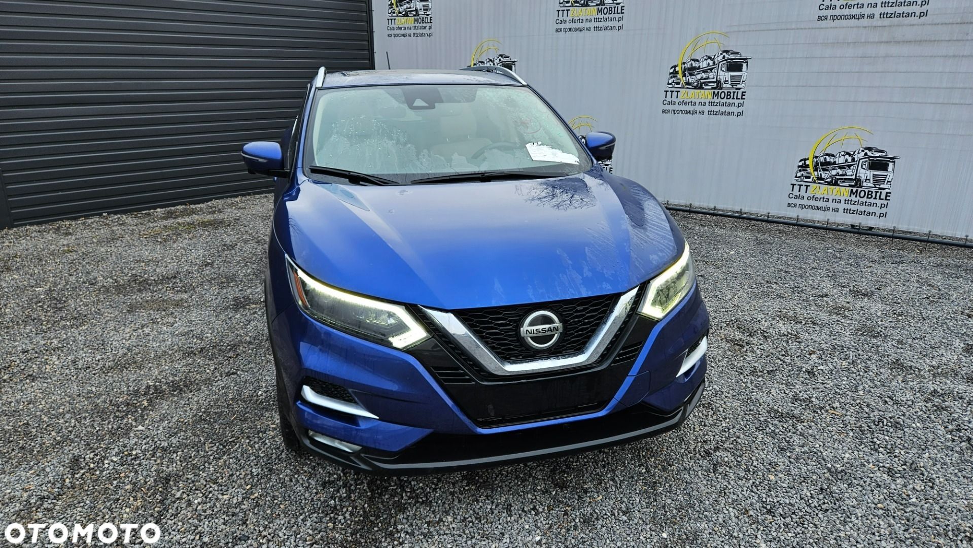 Nissan Rogue - 1