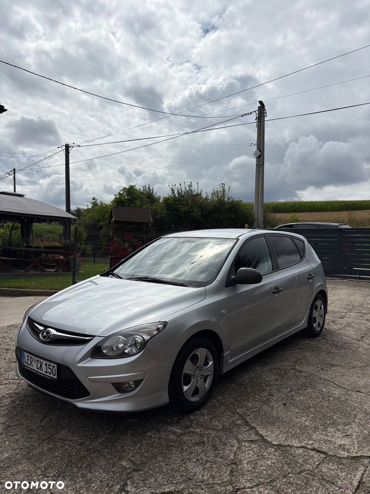Hyundai i30 1.4 Classic + - 12