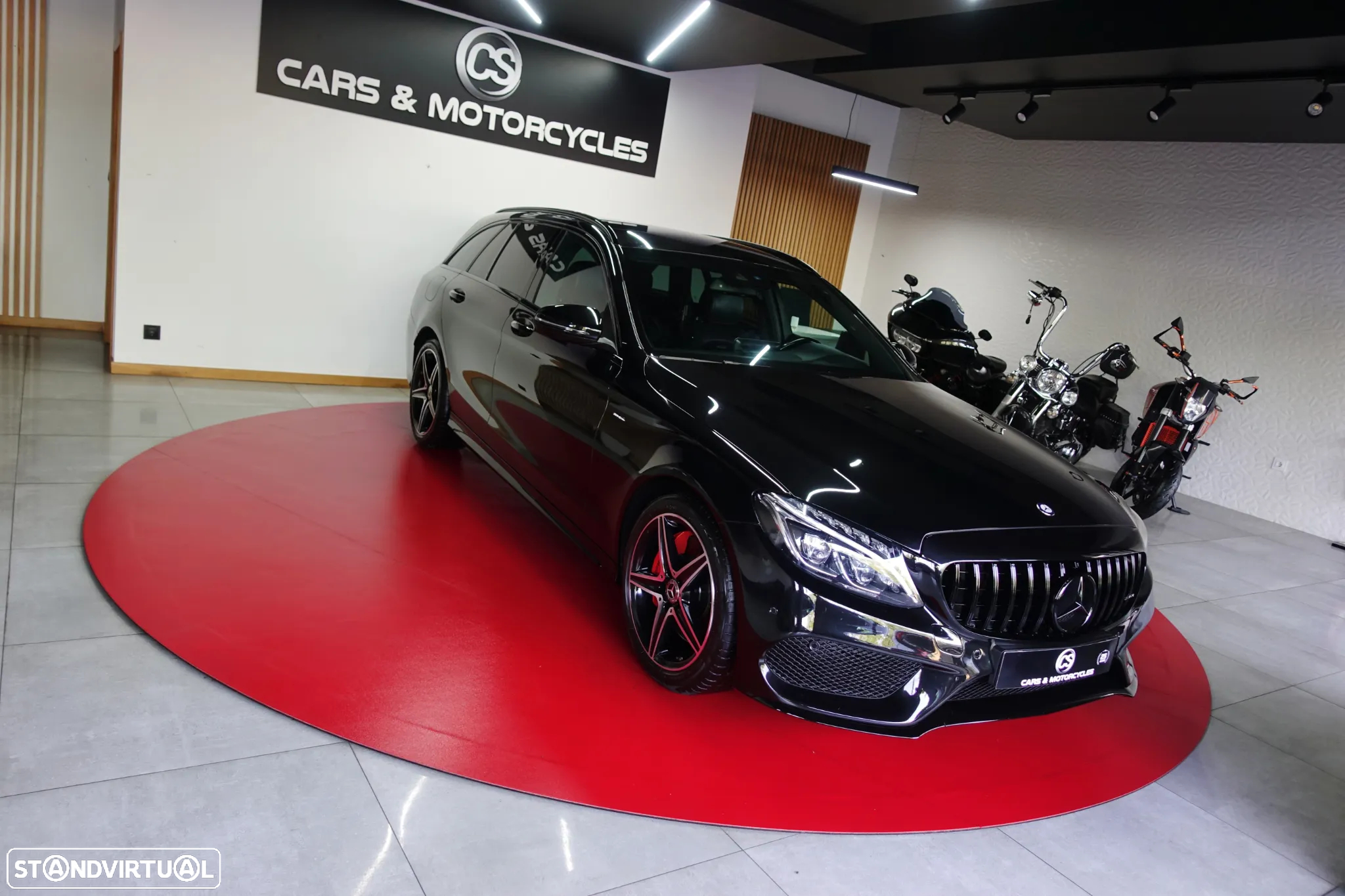 Mercedes-Benz C 300 h AMG Line - 17