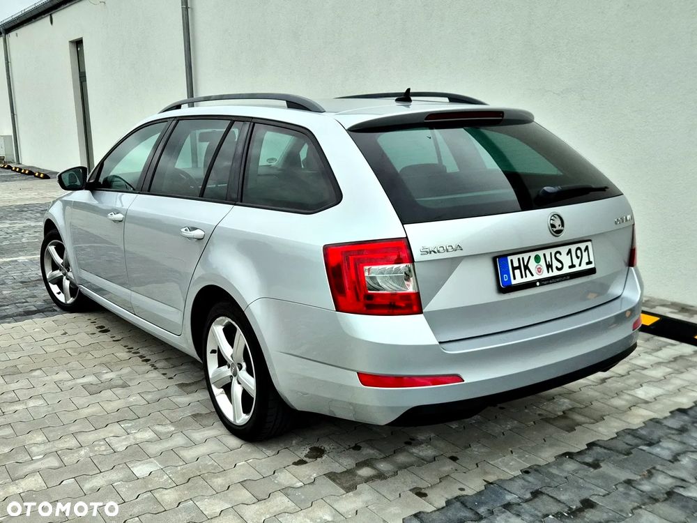 Skoda Octavia 1.6 TDI DPF Ambition - 11
