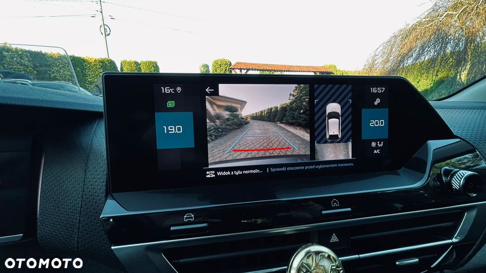 Citroën C4 BlueHDi 130 Stop&Start EAT8 SHINE - 7