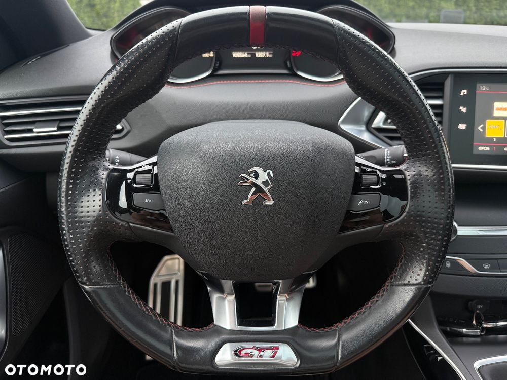 Peugeot 308 1.6 e-THP GTi by Sport S&S - 22