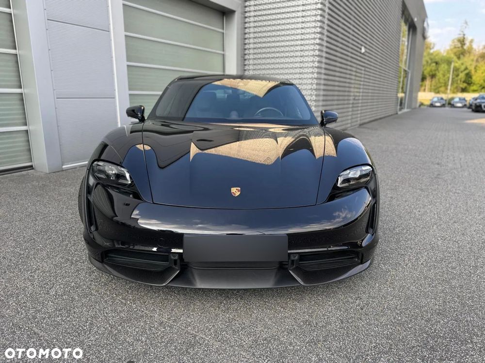 Porsche Taycan - 40