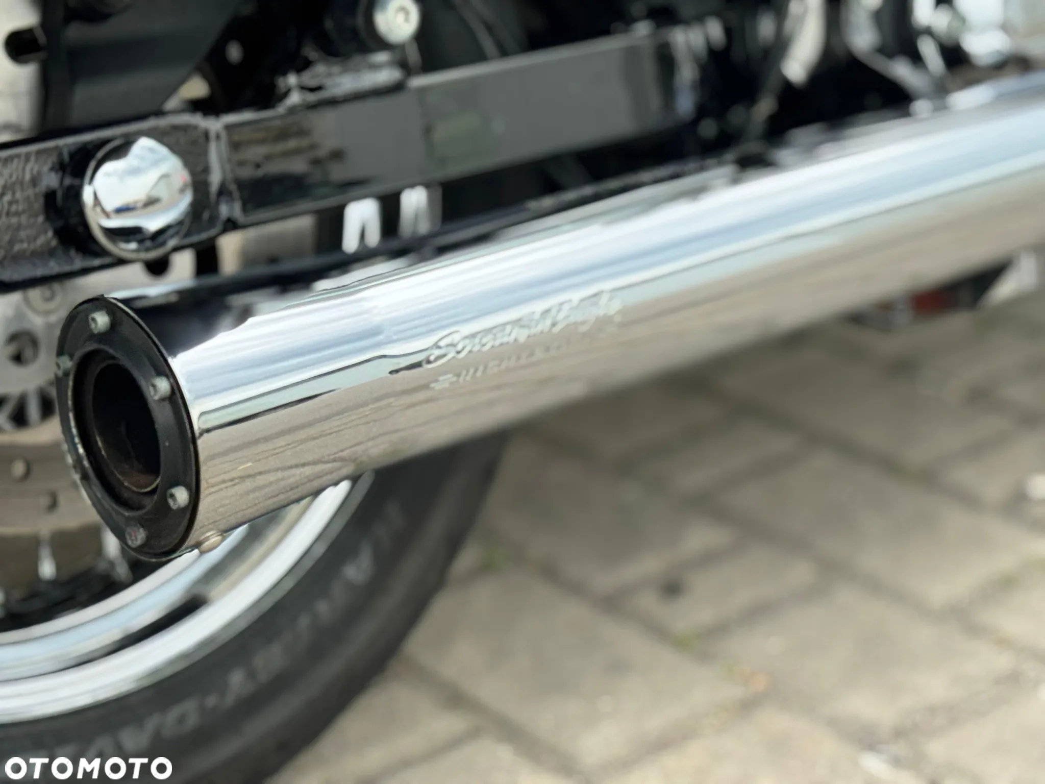 Harley-Davidson Dyna Low Rider - 11