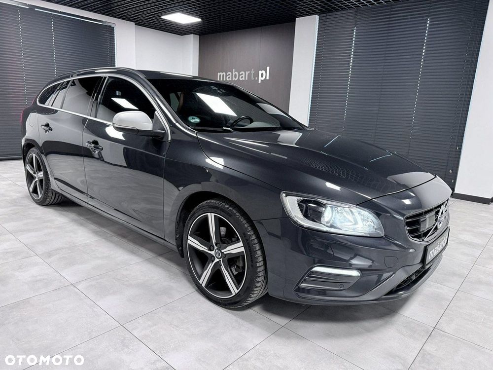 Volvo V60 D3 R-Design - 6