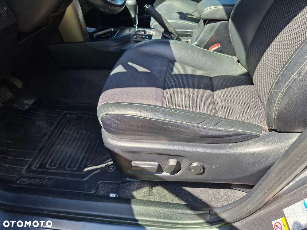 Toyota RAV4 Hybrid Selection 4x4 - 11