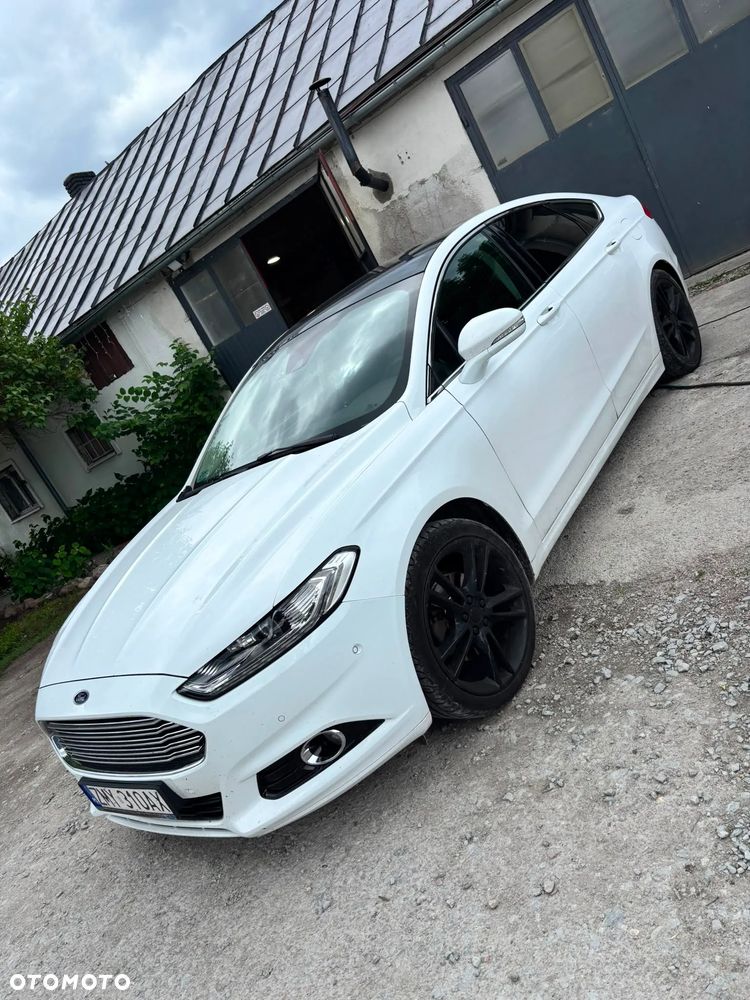 Ford Mondeo 2.0 EcoBoost Titanium - 2