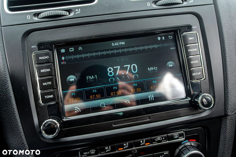 Volkswagen Golf 1.6 Highline - 30