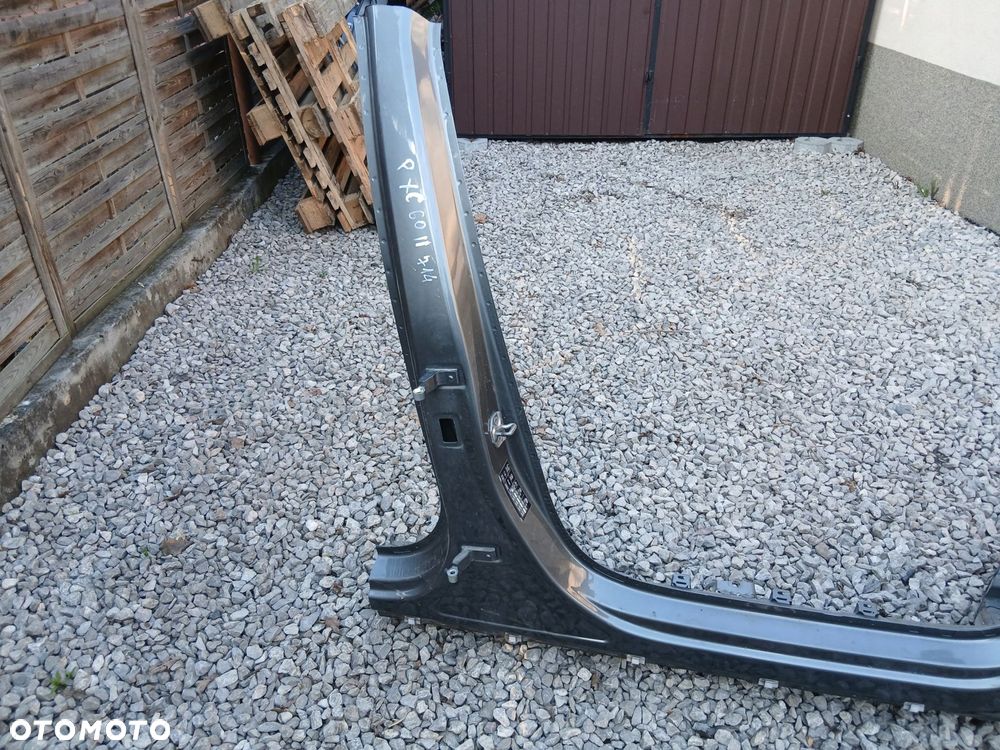 próg prawy słupek ab kolor 714 volvo xc60 ii 2019r - 2