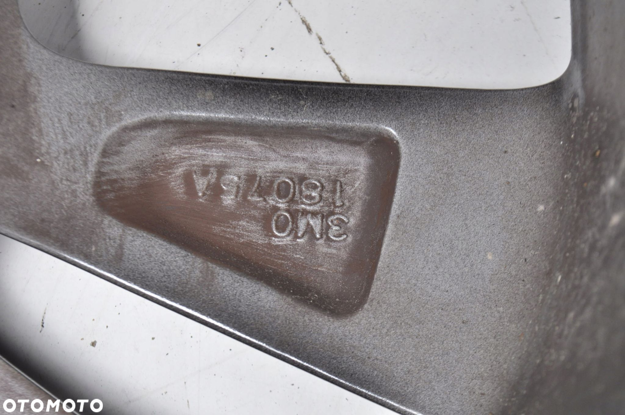 FELGA ALUMINIOWA HONDA R18" 7.5J 5X114.3 ET55  3M018075A - 7