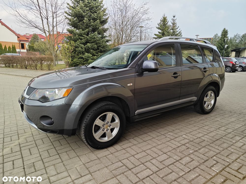 Mitsubishi Outlander - 7
