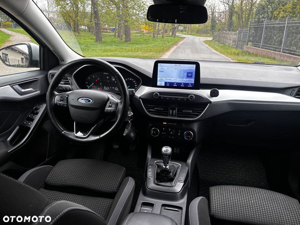Ford Focus 2.0 EcoBlue STart-Stopp-System TITANIUM - 6