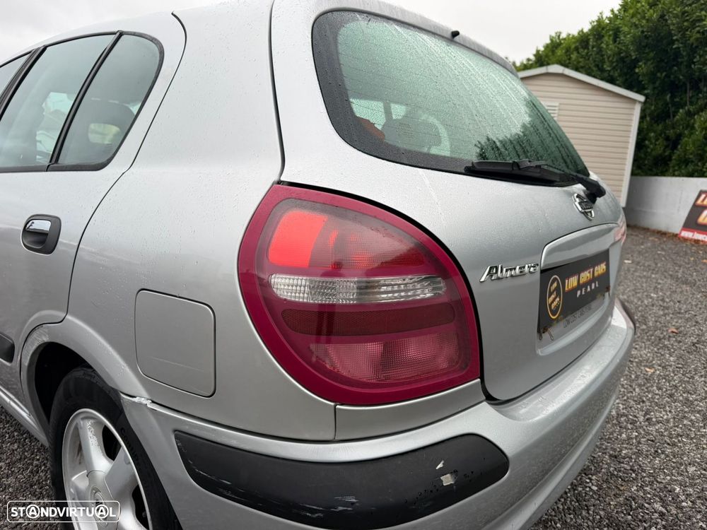 Nissan Almera 1.5 Sport - 26