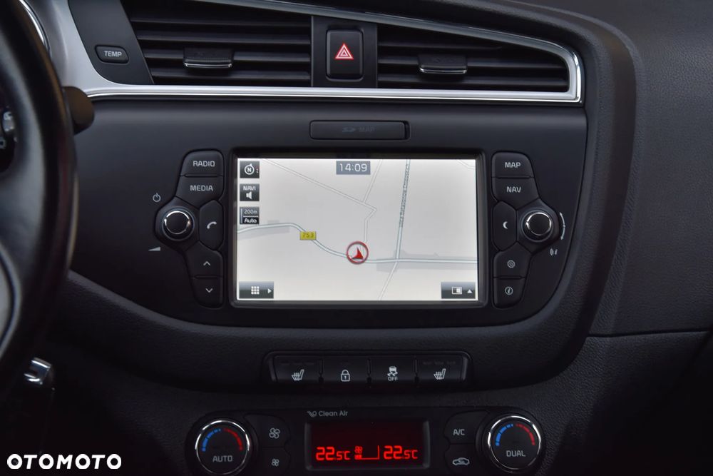 Kia Ceed 1.4 CVVT Dream-Team Edition - 26