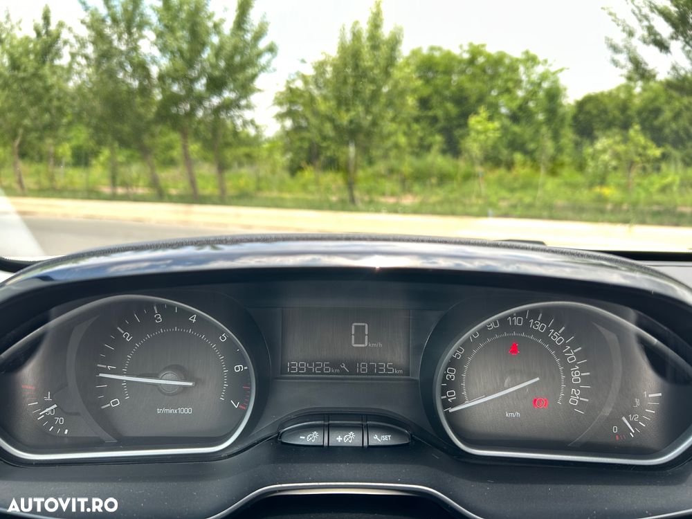 Peugeot 2008 PureTech 82 Active - 14