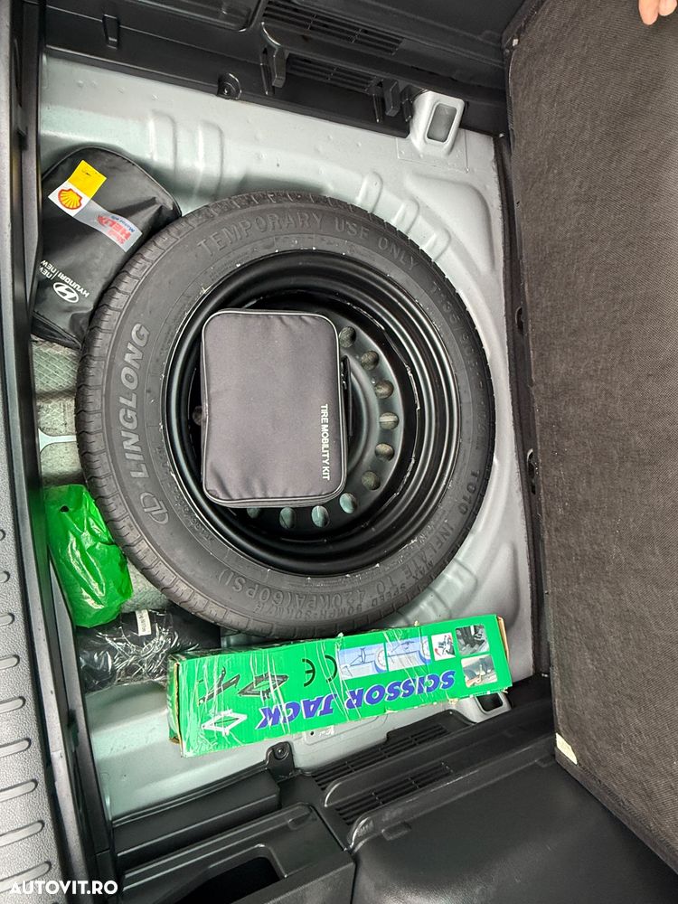 Hyundai Tucson blue 1.7 CRDi 2WD DCT Style - 16