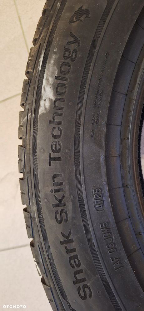 Opony Uniroyal RainExpert 5 – 225/60 R18 100V - 10