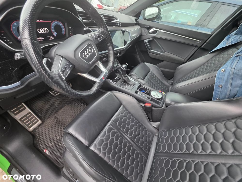Audi RS Q3 - 11