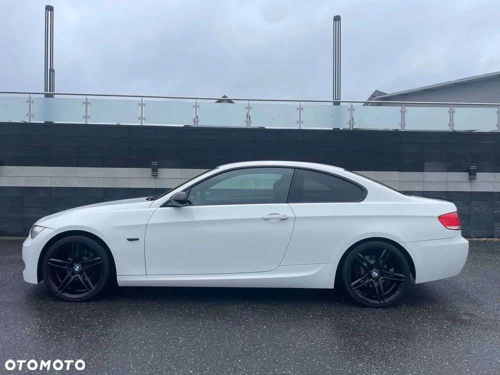 BMW Seria 3 320i - 2