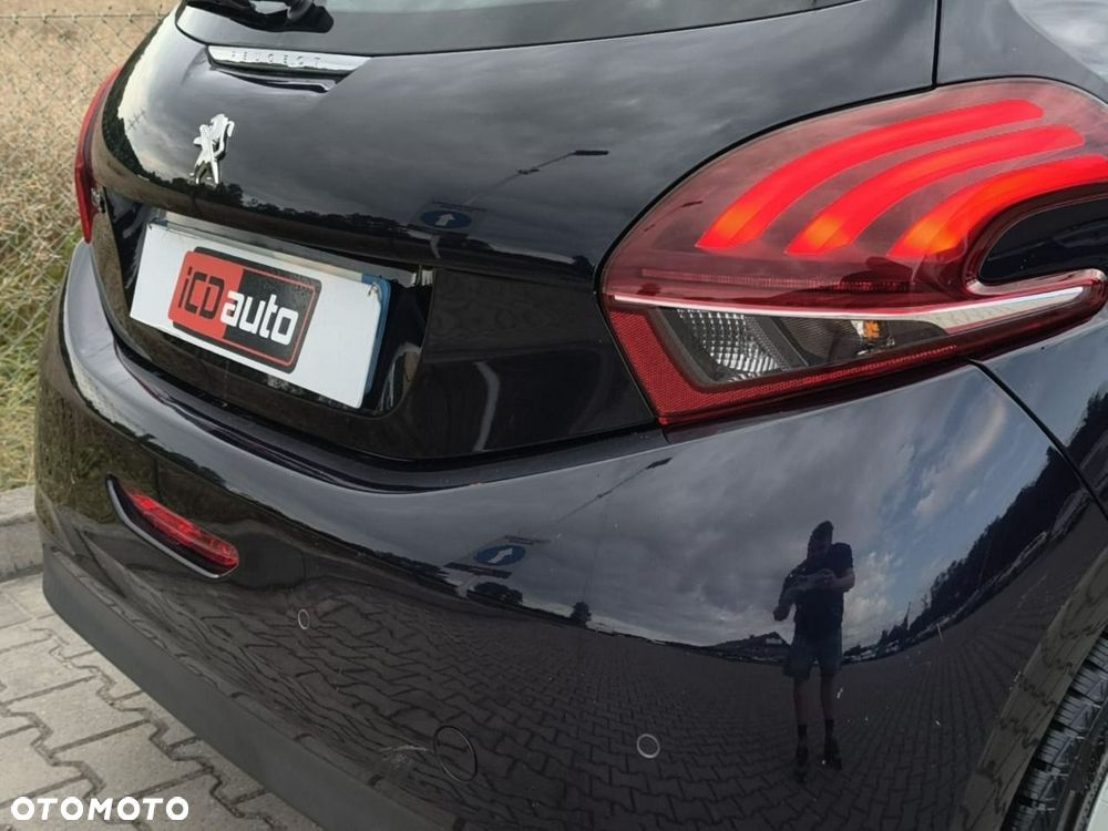 Peugeot 208 - 20