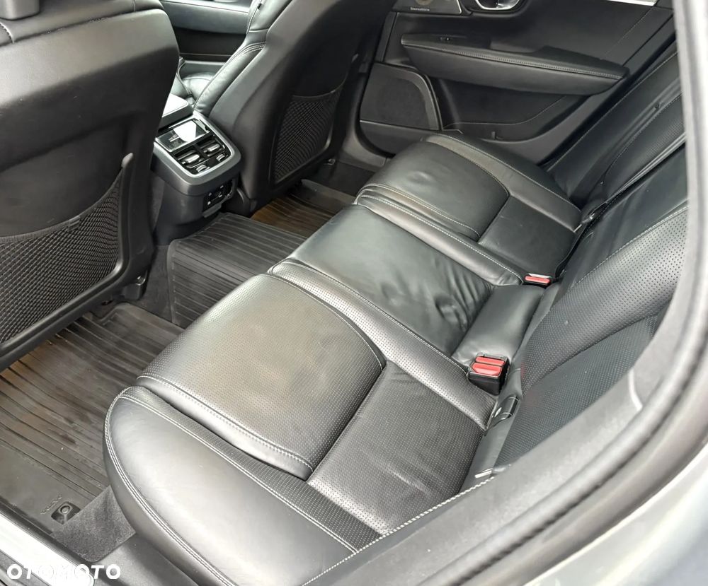 Volvo S90 T5 GPF Inscription - 24