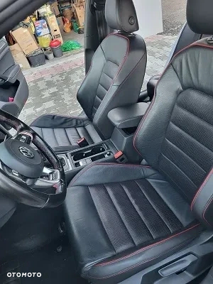 Volkswagen Golf - 12
