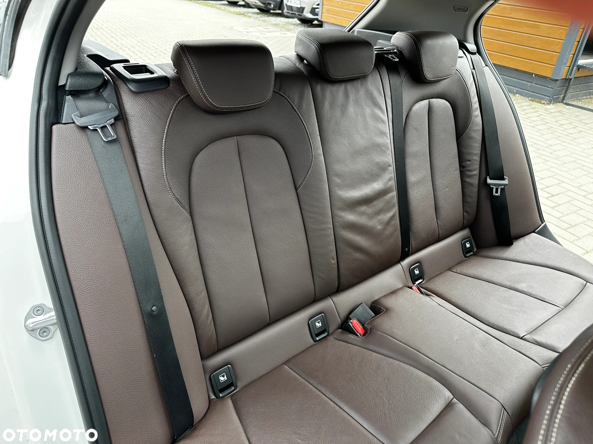 BMW Seria 1 - 24
