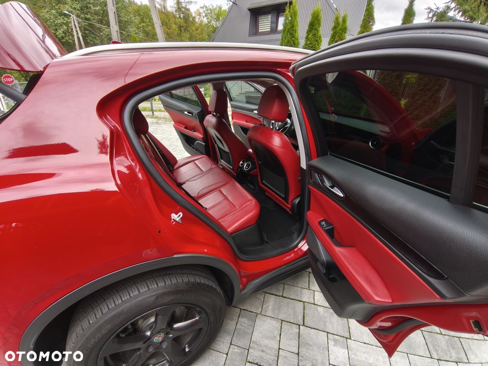 Alfa Romeo Stelvio 2.0 Turbo TI Q4 - 18