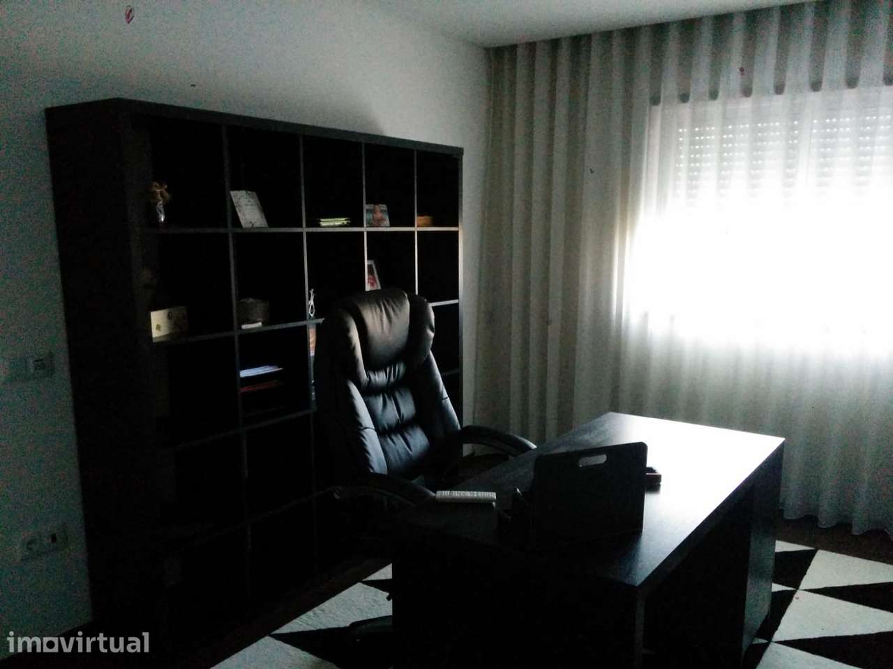 Moradia T4 geminada com jardim - Grande imagem: 5/19
