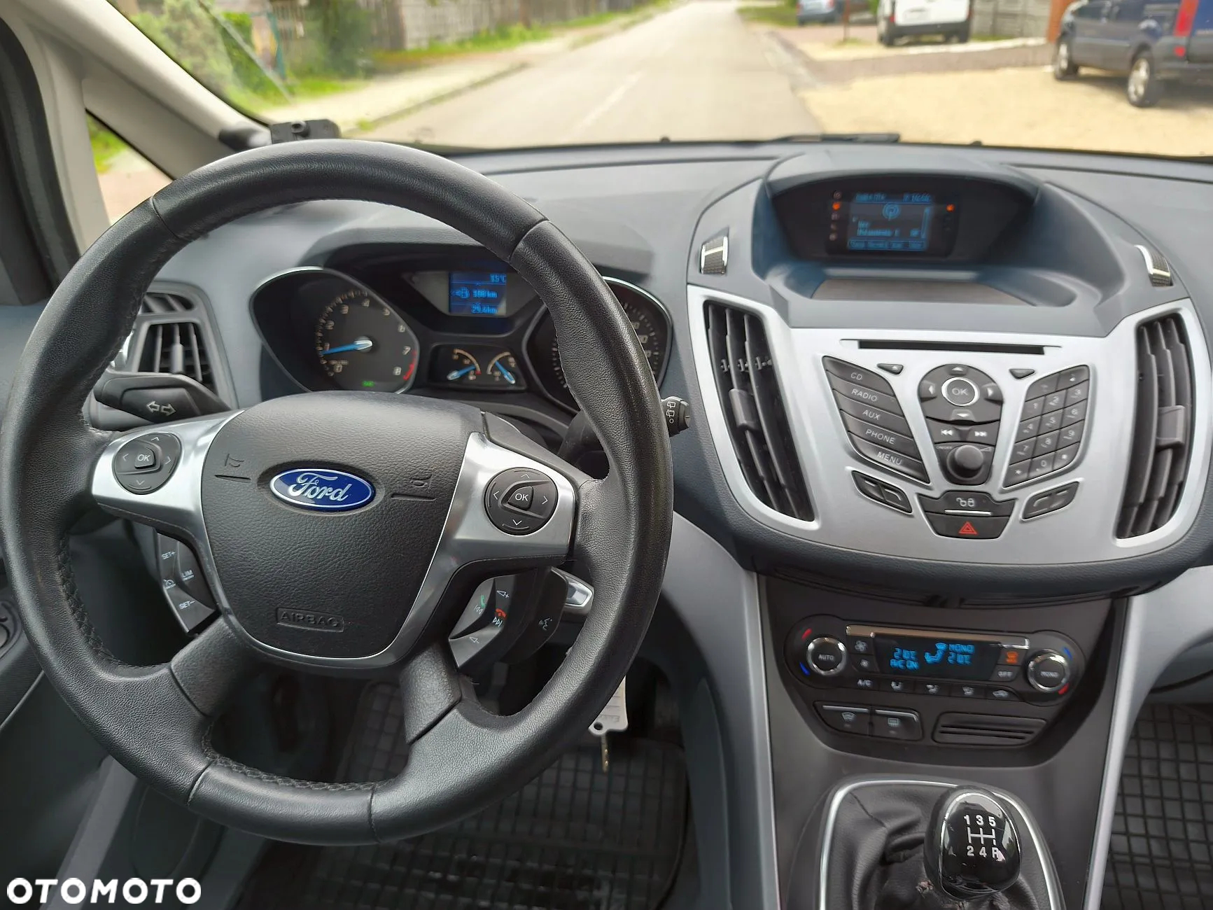 Ford C-MAX 1.6 Ti-VCT SYNC Edition - 28