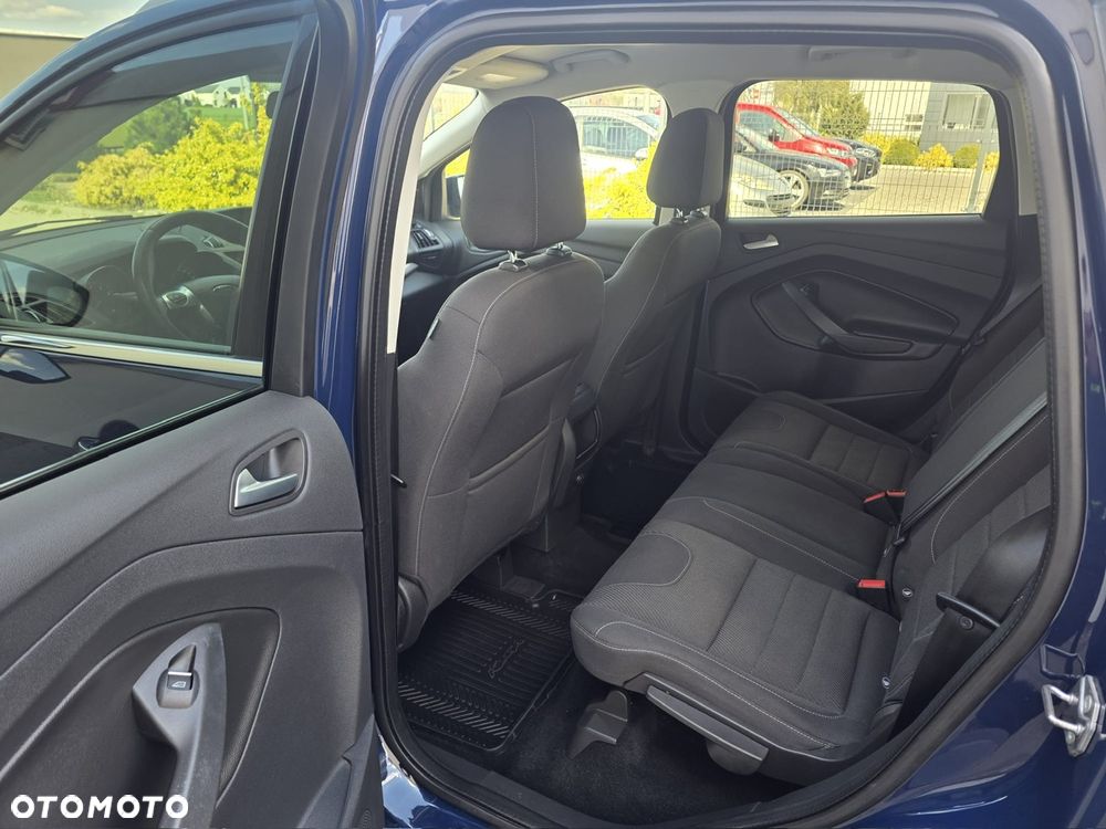 Ford Kuga - 13