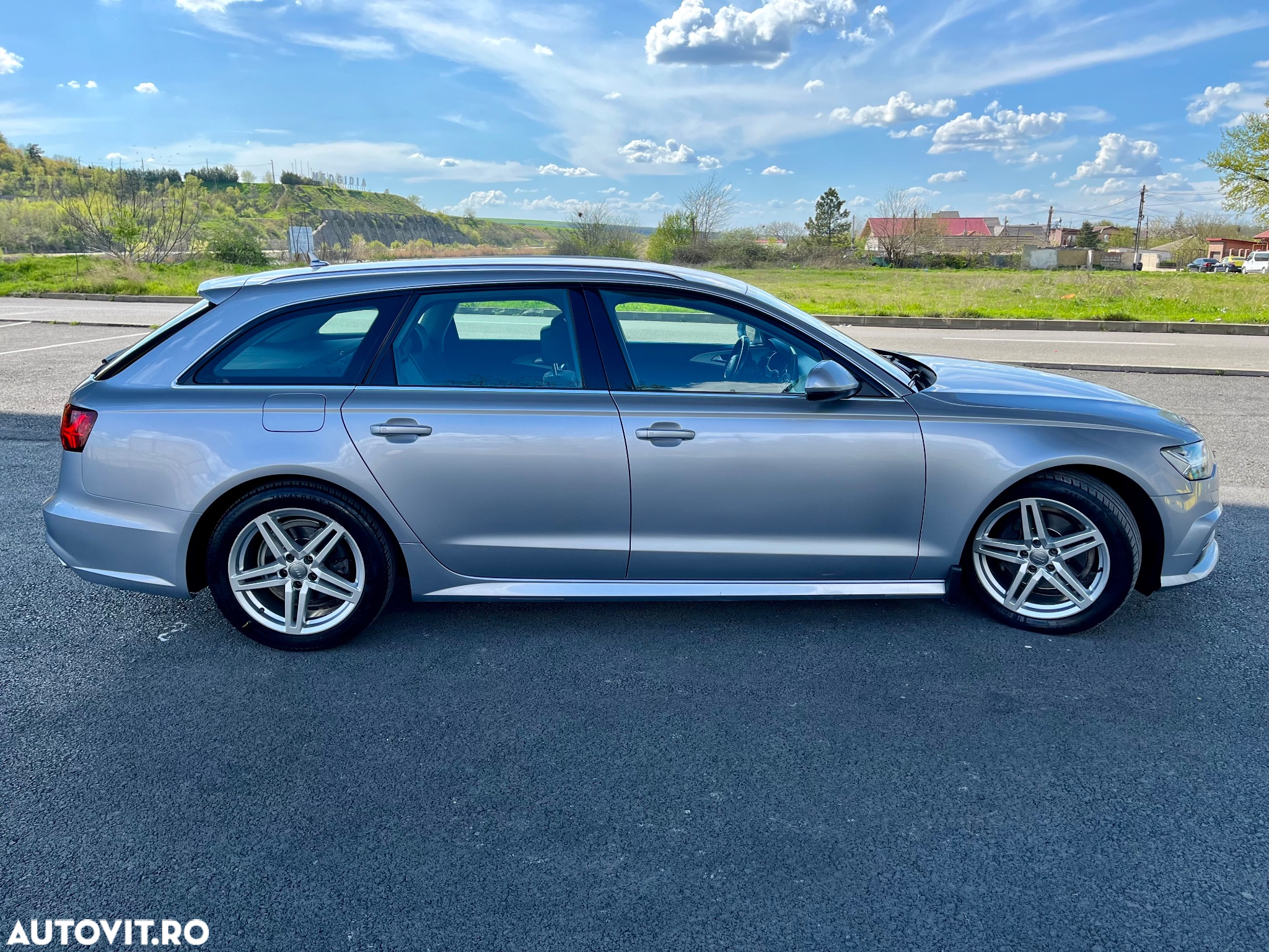 Audi A6 Avant 2.0 TDI quattro S tronic - 4