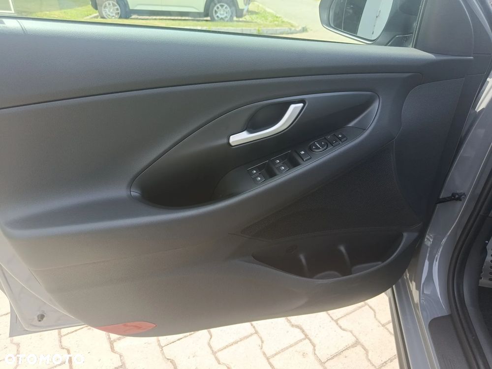 Hyundai i30 1.5 T-GDI 48V Smart Plus - 10