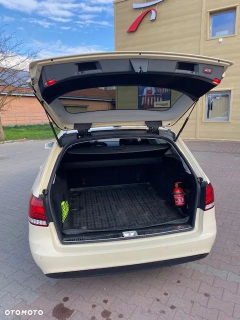 Mercedes-Benz Klasa E 200 T CDI 7G-TRONIC - 15