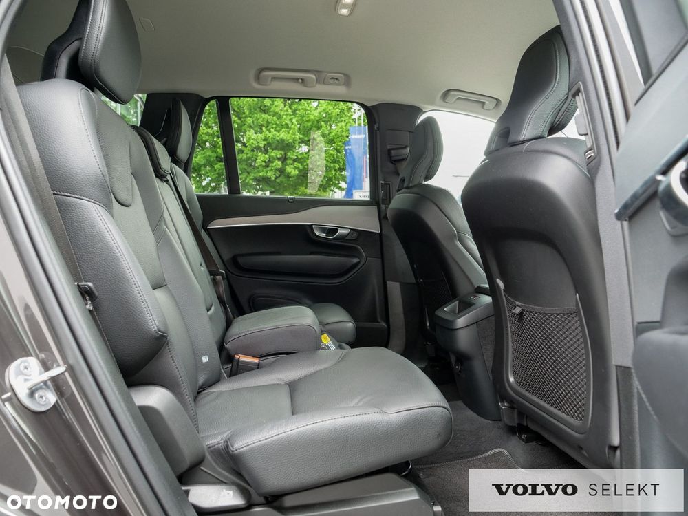 Volvo XC 90 - 35