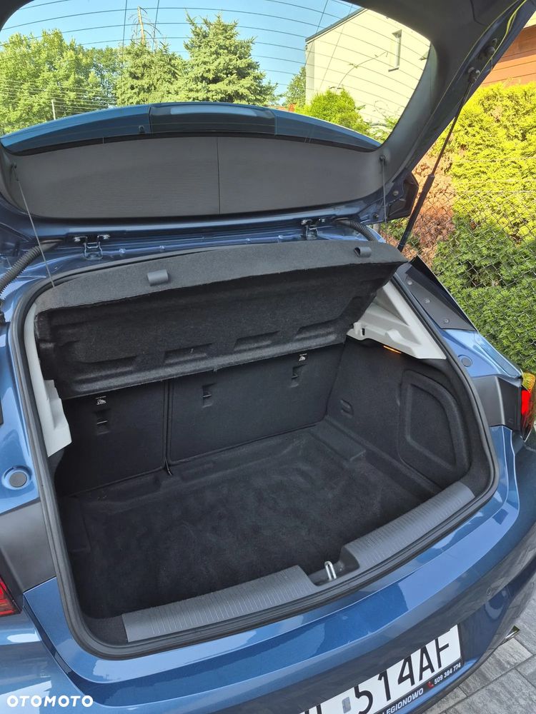 Opel Astra 1.6 T Dynamic S&S - 17
