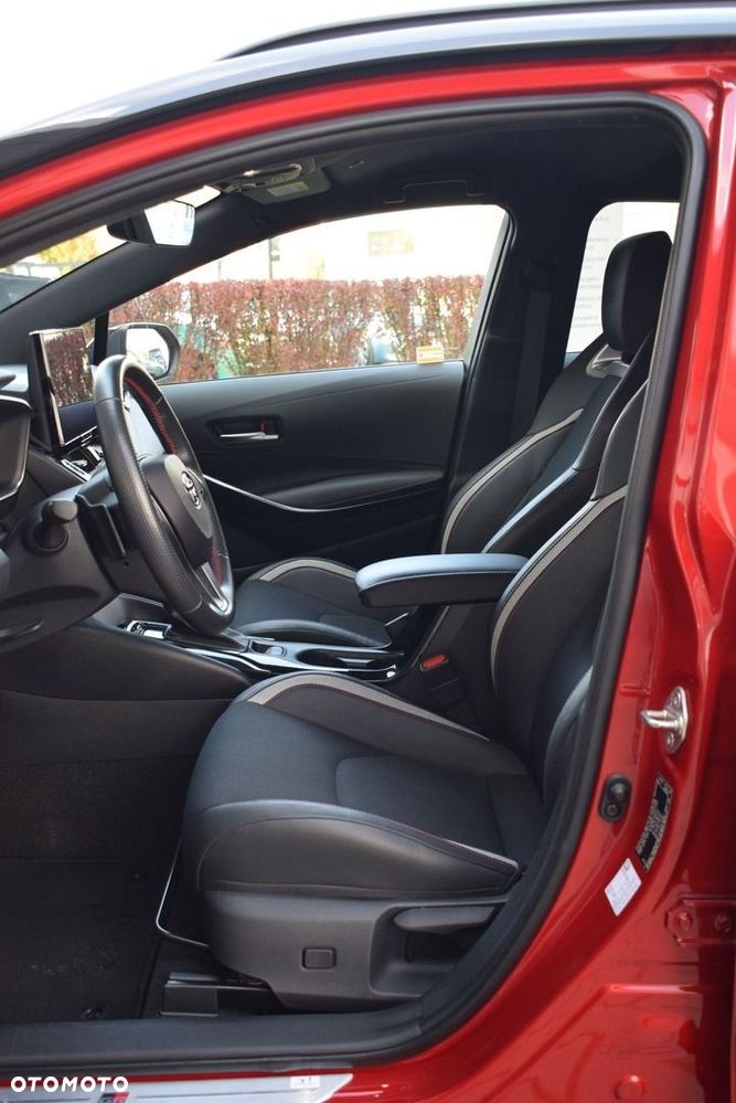 Toyota Corolla 2.0 Hybrid GR Sport - 18