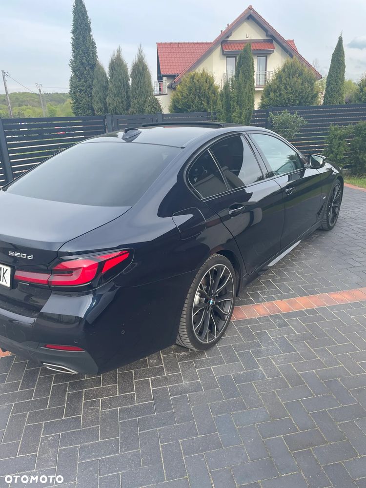BMW Seria 5 520d M Sport Edition - 8