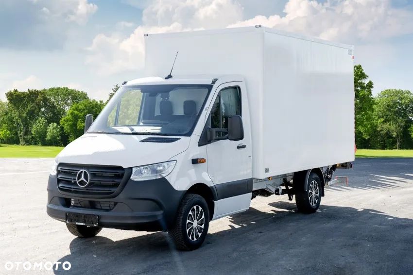 Mercedes-Benz Sprinter - 7