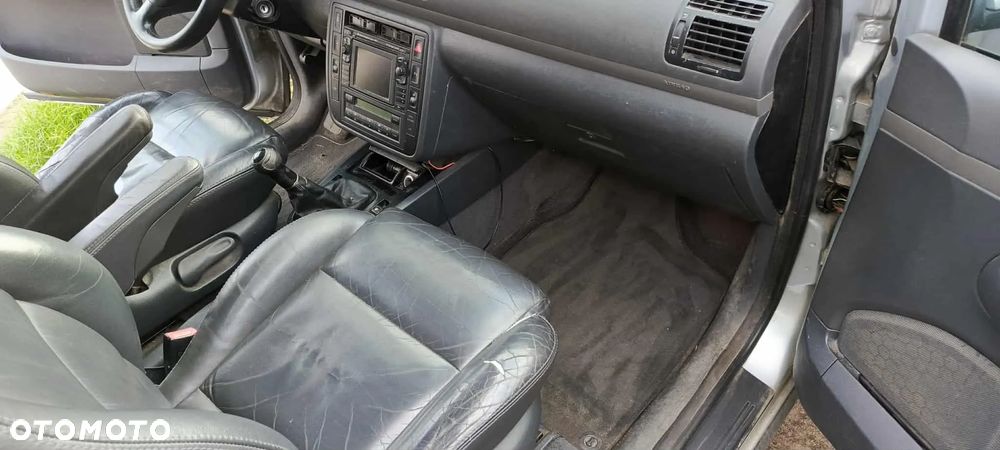 Volkswagen Sharan 2.0 TDI Basis - 6