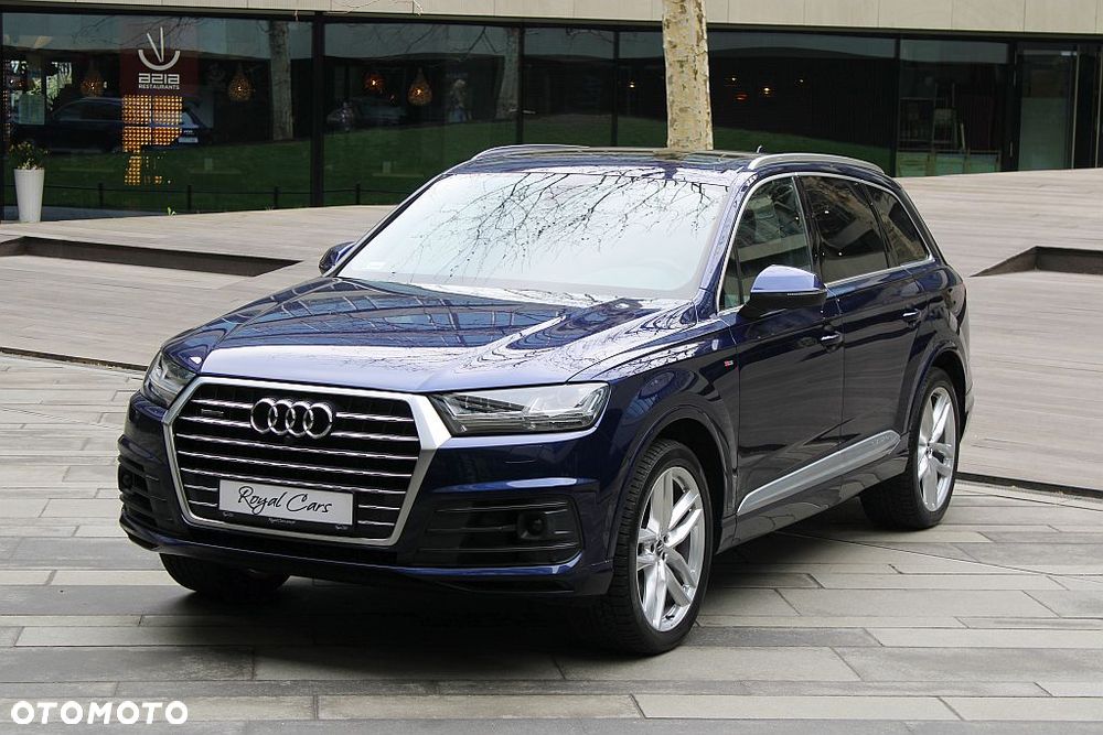 Audi Q7 - 1